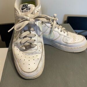 Nike White Sneakers Air Force 1 Classic Design